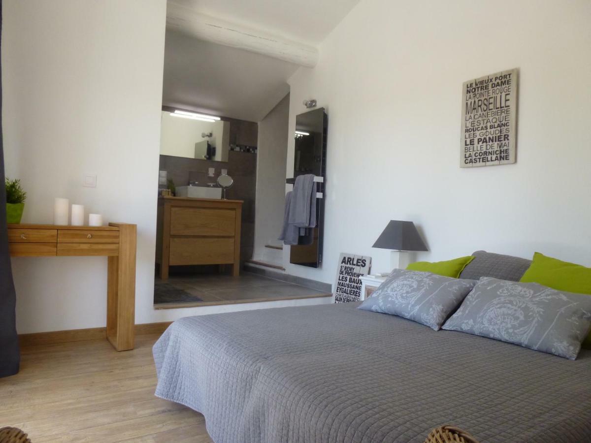 Les Chambres Des Taillades Les Taillades Luaran gambar