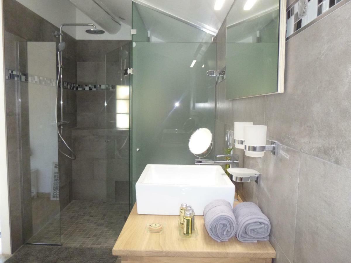 Les Chambres Des Taillades Les Taillades Luaran gambar