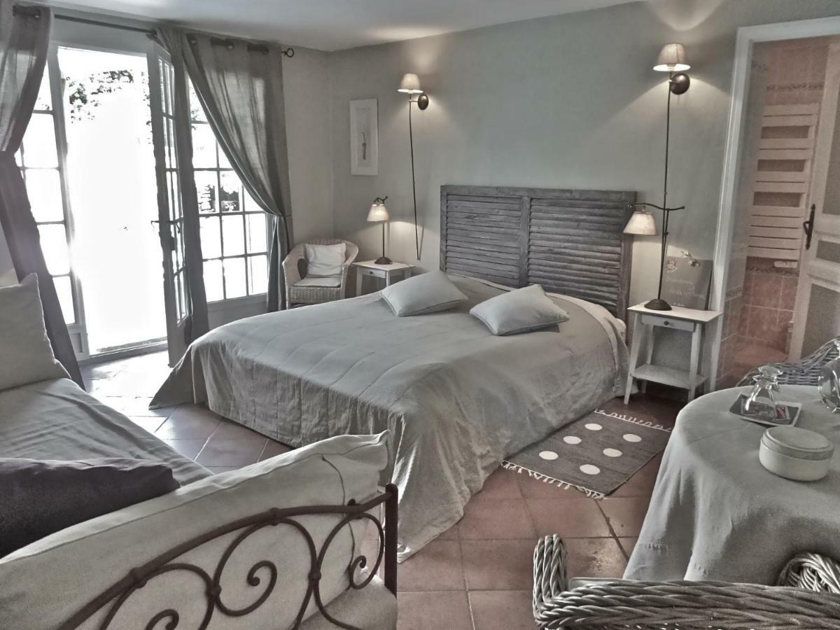 Les Chambres Des Taillades Les Taillades Luaran gambar